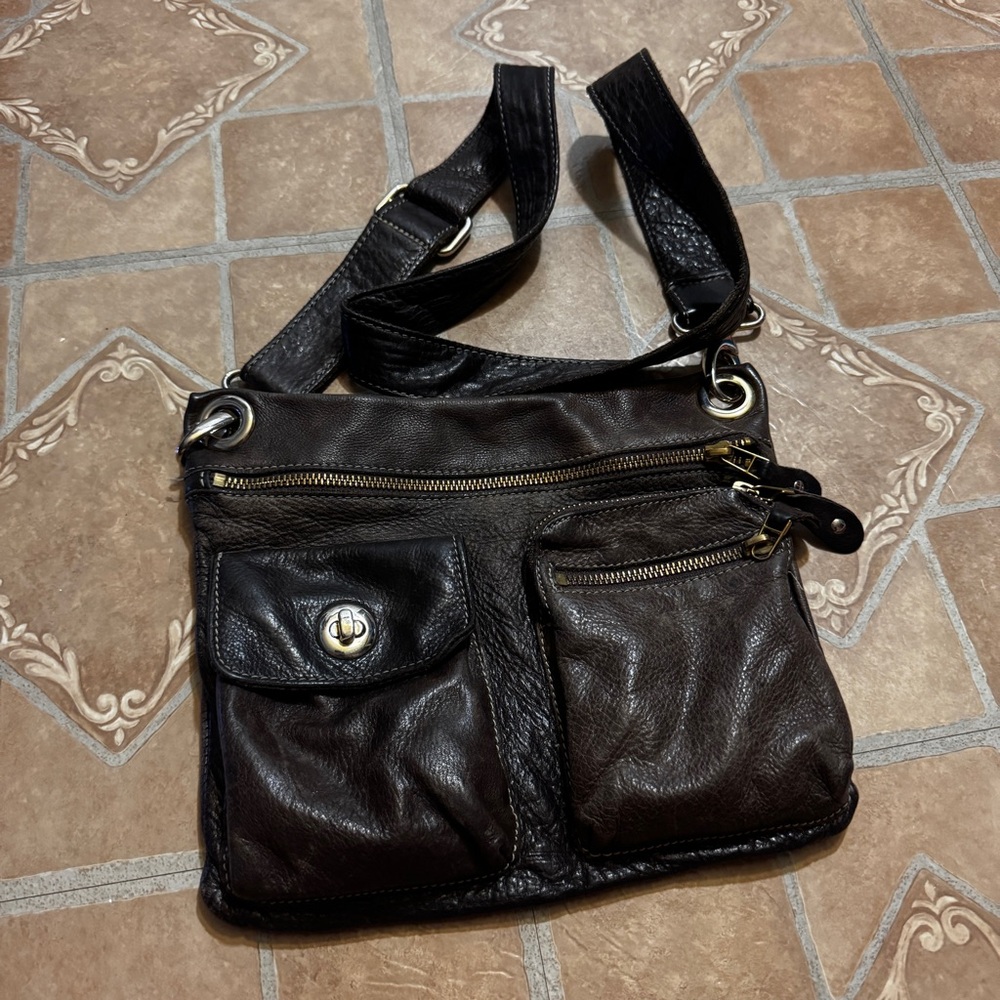Vintage Roots Canada Leather Crossbody Bag - Brown Tribe Leather.